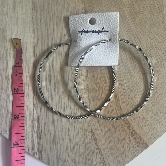 NEW Free People Silver Twisted Hoop Earrings✨ - Picture 6 of 7